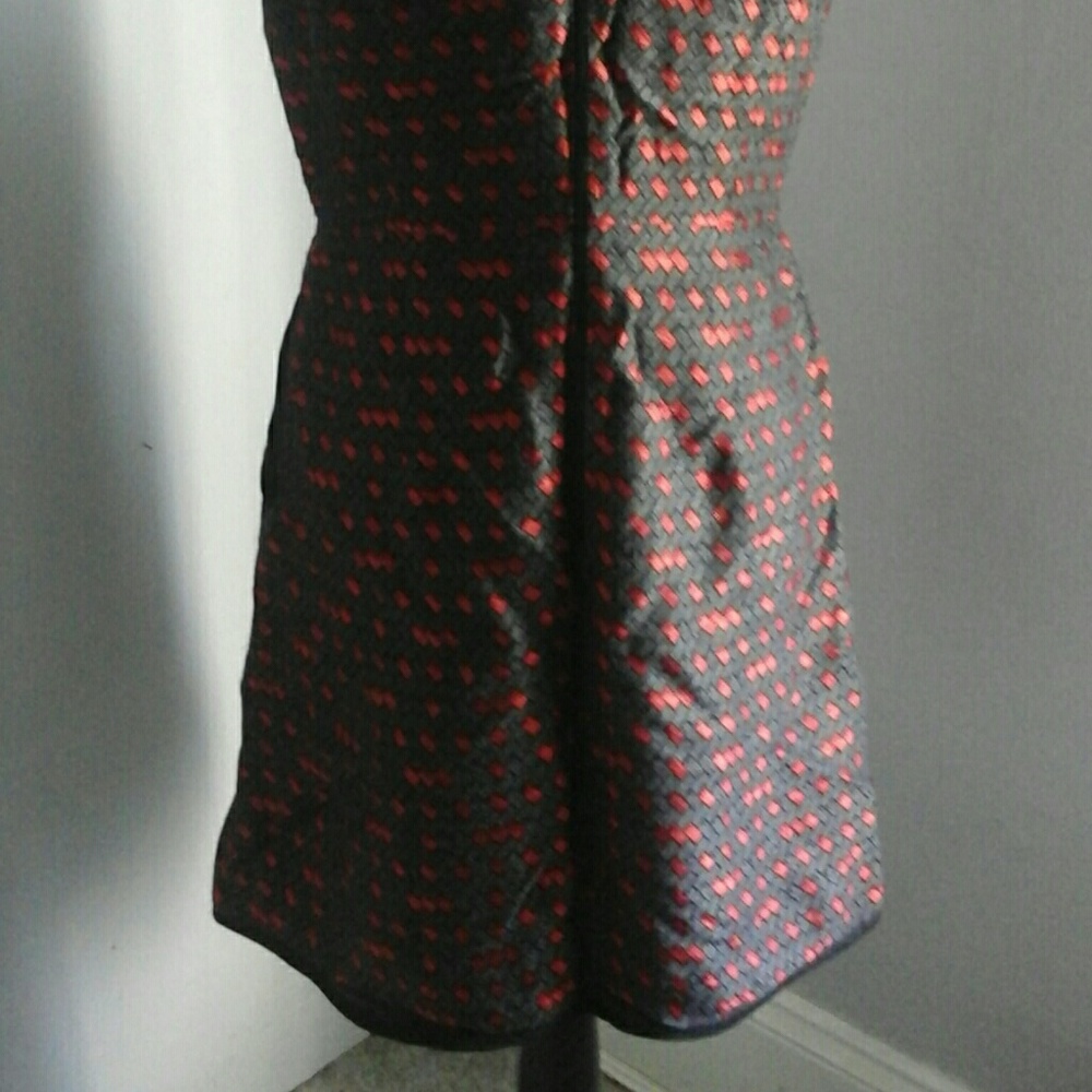 Dress - Picture 7 of 7